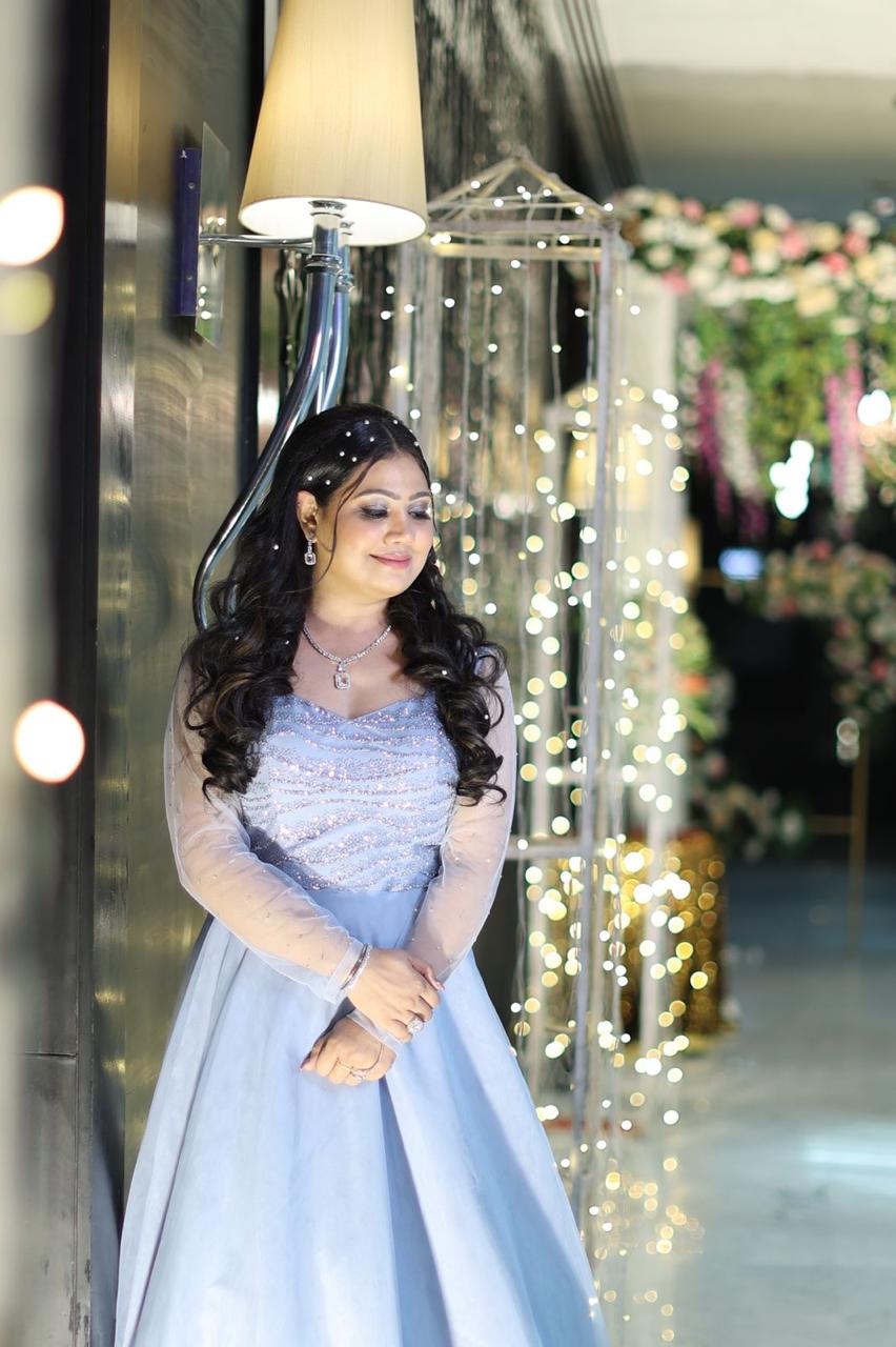  Engagement makeup artist 